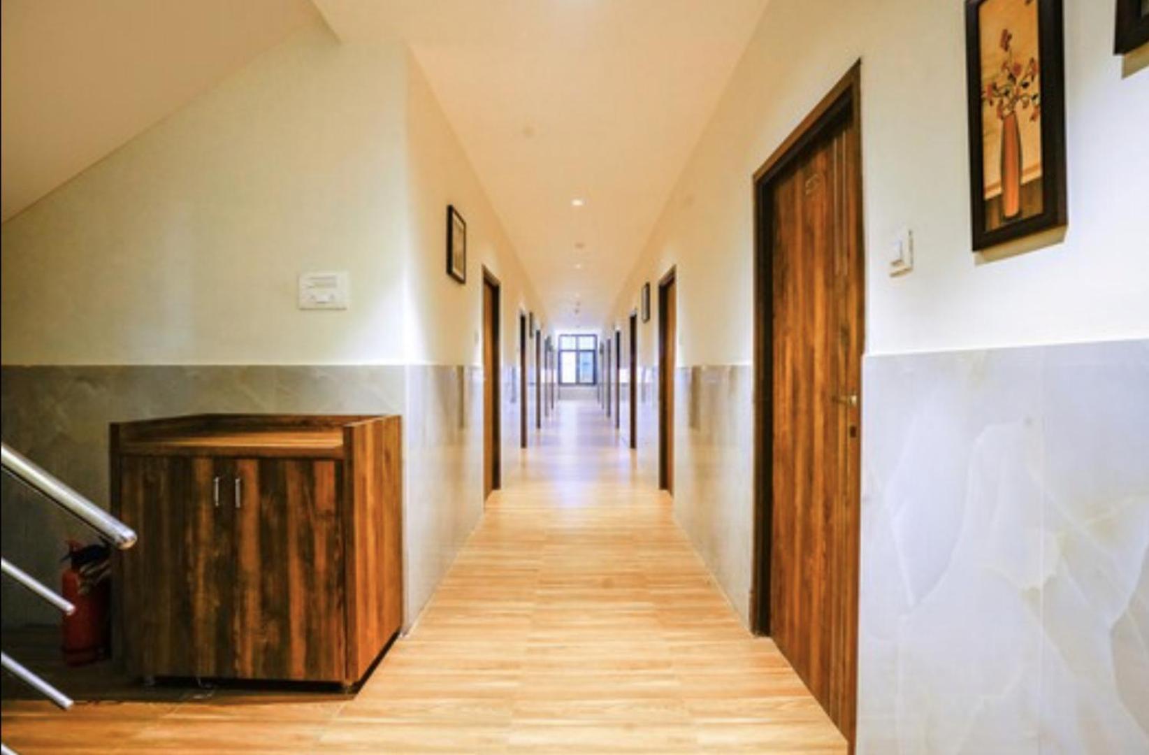 Hotel Moon Lite Residency - Marve Road Malad West มุมไบ ภายนอก รูปภาพ