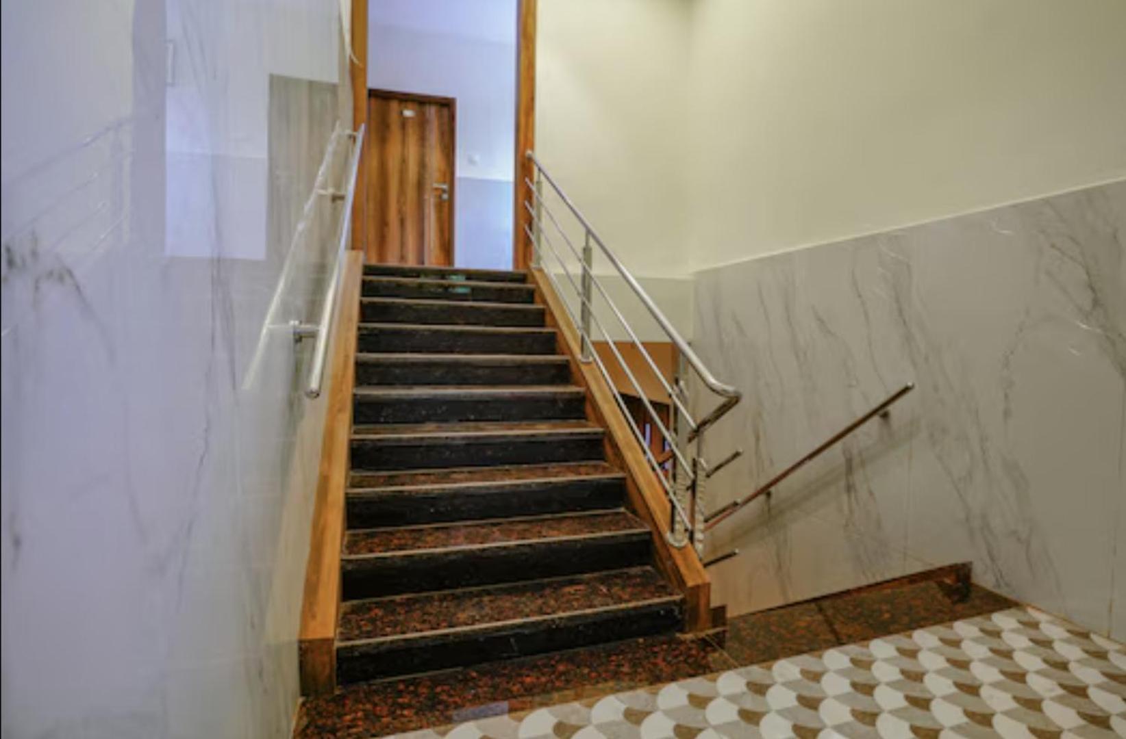 Hotel Moon Lite Residency - Marve Road Malad West มุมไบ ภายนอก รูปภาพ