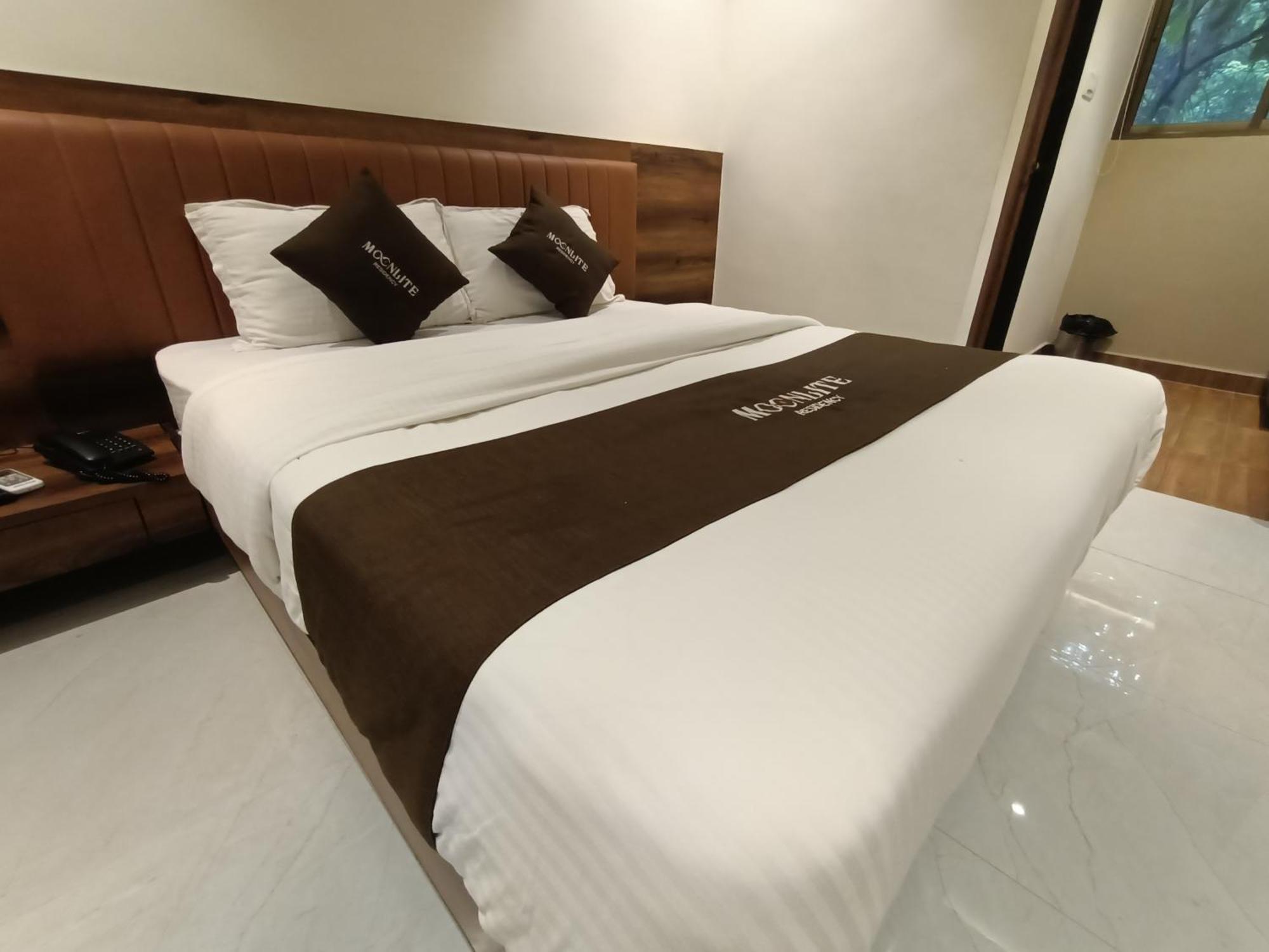 Hotel Moon Lite Residency - Marve Road Malad West มุมไบ ภายนอก รูปภาพ