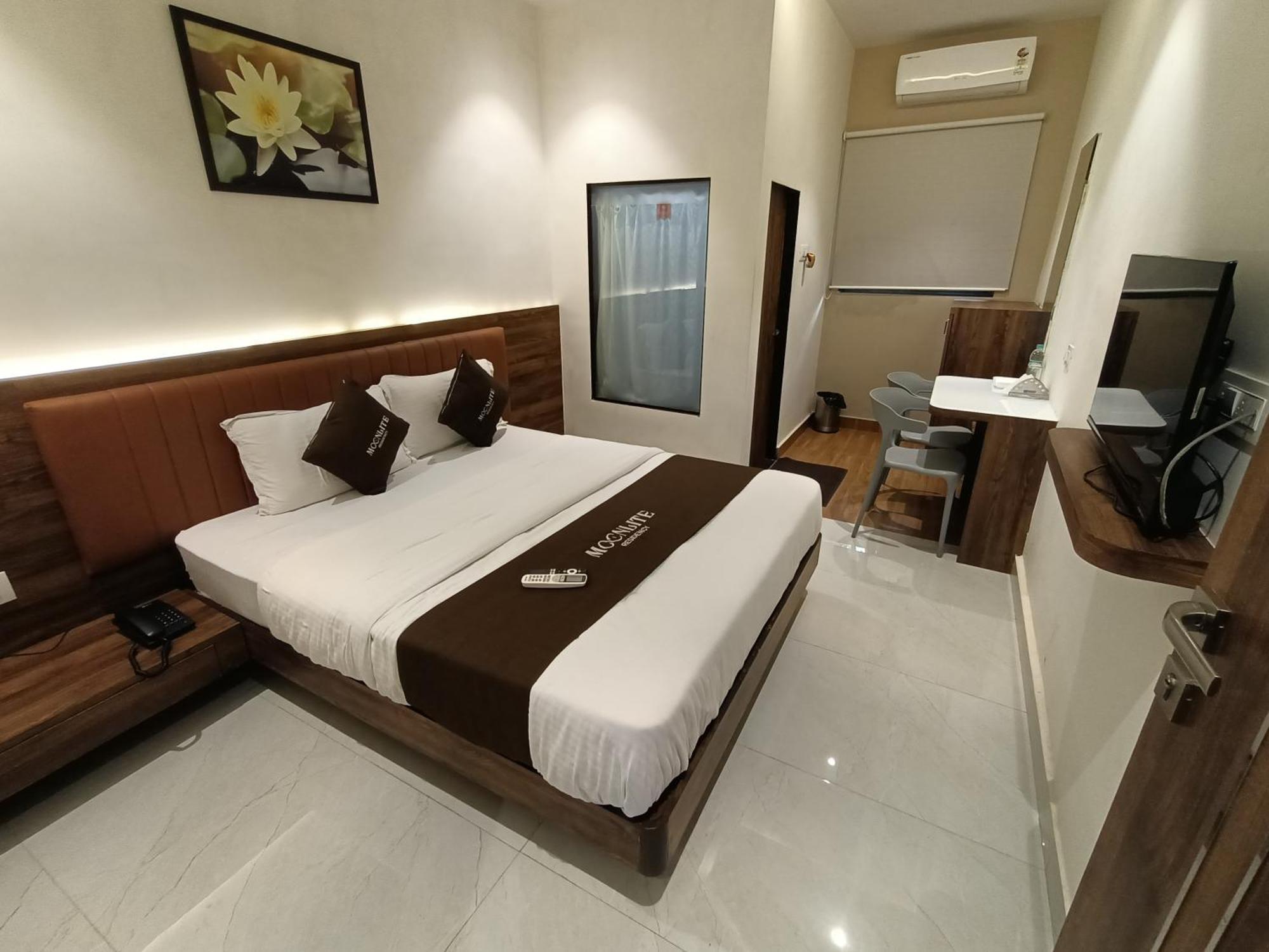 Hotel Moon Lite Residency - Marve Road Malad West มุมไบ ภายนอก รูปภาพ